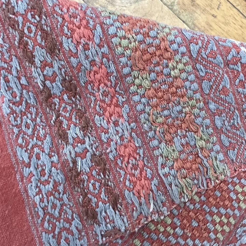 4 Vintage Linen Placemats 13in x 18in Hand-Woven Geometric Tasseled